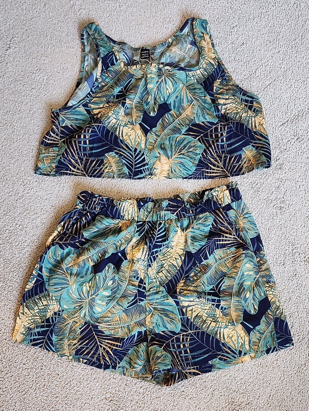SHEIN Teal Navy & Gold Tropical Leaf Crop Top Set - Picture 1 of 8
